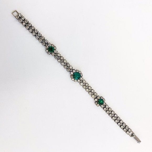 Vintage bracelet & clip on earring set - Picture 2 of 4